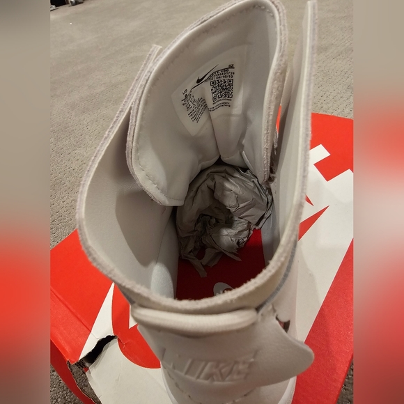 Sold - Picture 4 of 5